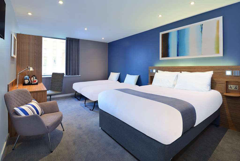 Travelodge Leeds Central 객실 사진